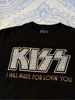 Kiss shirt